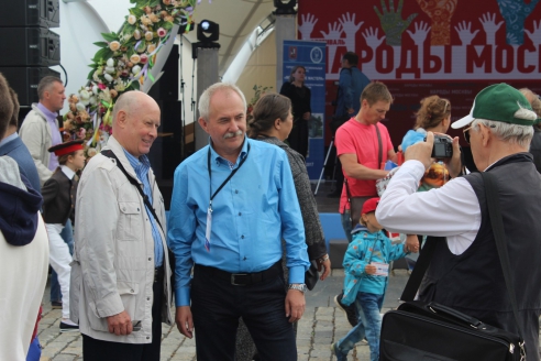 Е.В.Муравьев, Н.А.Кузнецов на ХV Московском фестивале прессы на Поклонной горе, 26 августа 2017 года